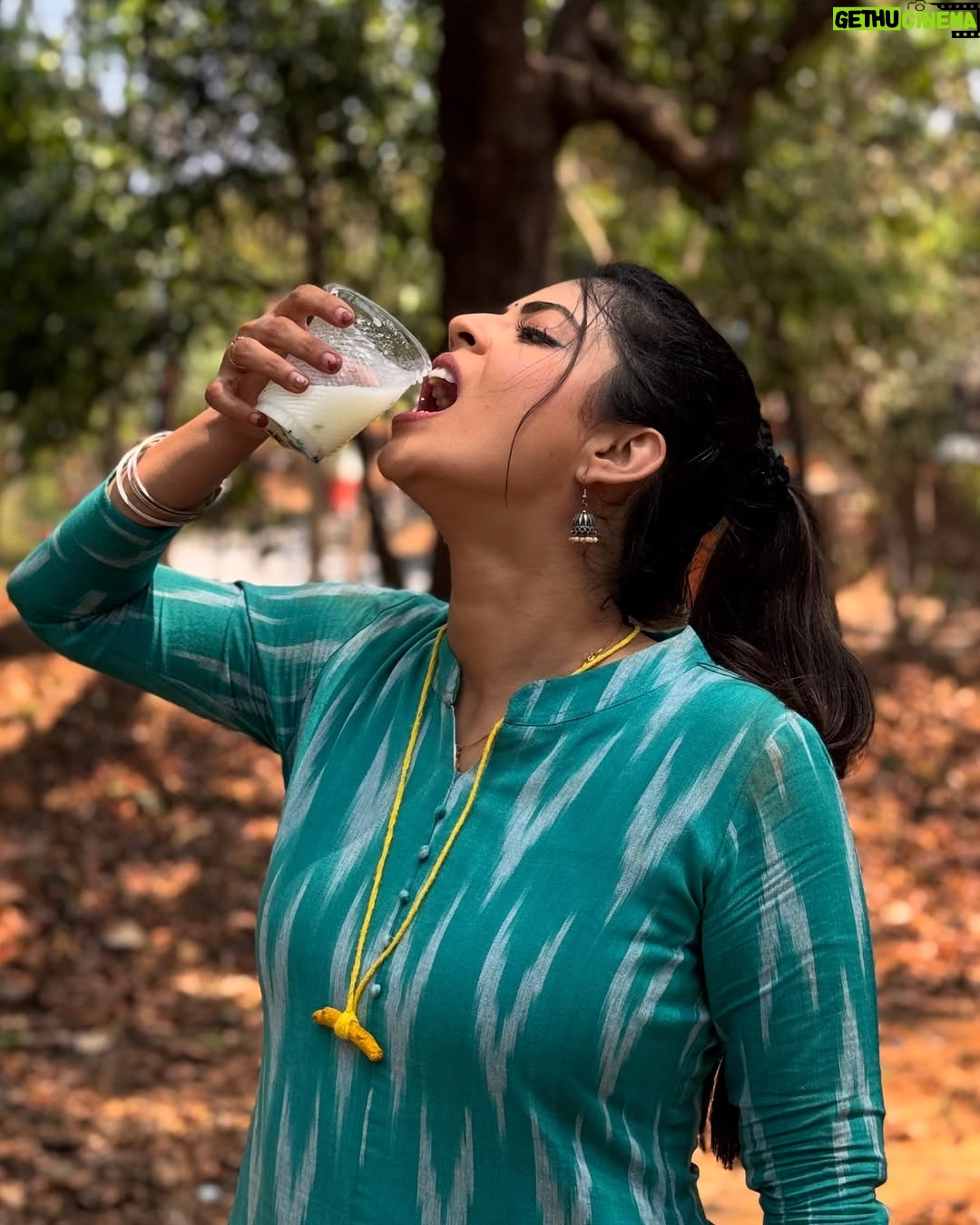 Mansi Joshi - 5.9K Likes - Fierce, fearless and unstoppable I am and wishing every women will be ❤️❤️🔥
Some shots during my Bhairavi shoot 🎥
Picture credits @thenameis__praju_yash__57 😍
#mansijoshi #womenpower #fierce