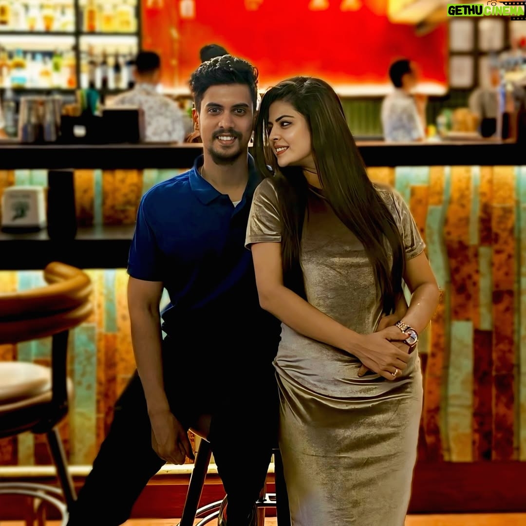 Mansi Joshi - 12.8K Likes - Just 2 married bestfriends chilling 😜🧿💝
#love #couplegoals #mansiraghav