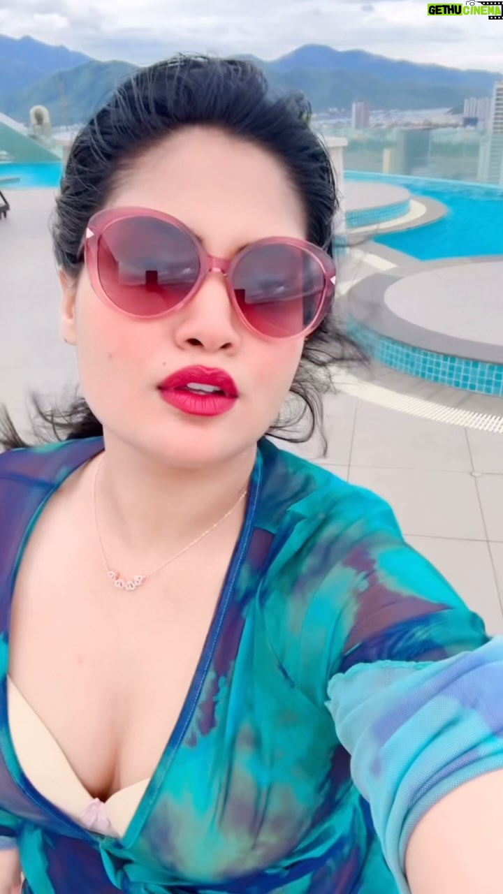 Manvi Chugh - 7.3K Likes - 