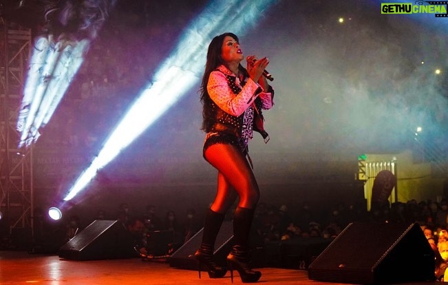 Marbelle - 41.1K Likes - Y seguimos de gira ! Gracias por una noche increíble Mosquera 🤩
Nos volveremos a ver 🙏
💋💋💋💋💋