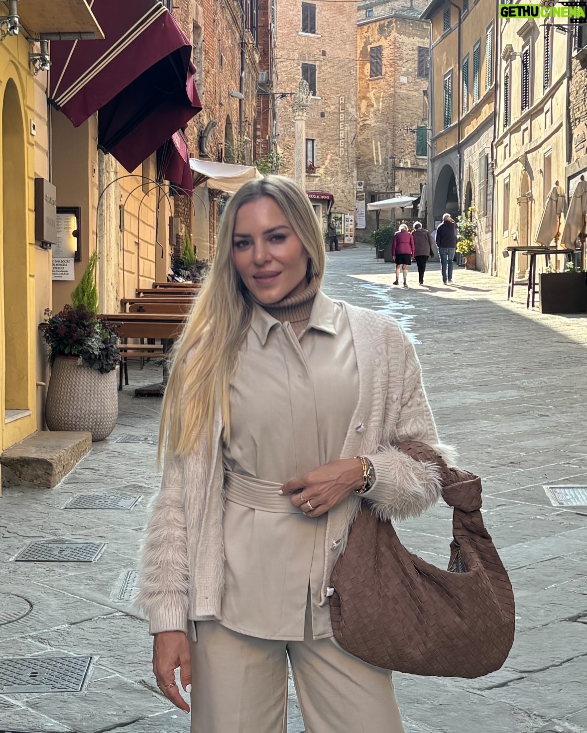 Marcela Ruete - 10.9K Likes -