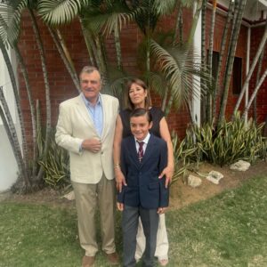 Marcela Ruete Instagram - Un día muy especial es la familia negri Ruete. Hoy fran hizo su primera comunión, significa mucho para nosotros ❤️❤️