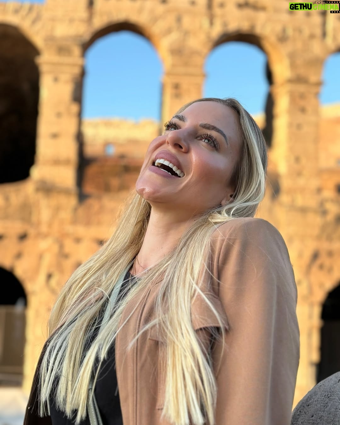 Marcela Ruete - 10.7K Likes -