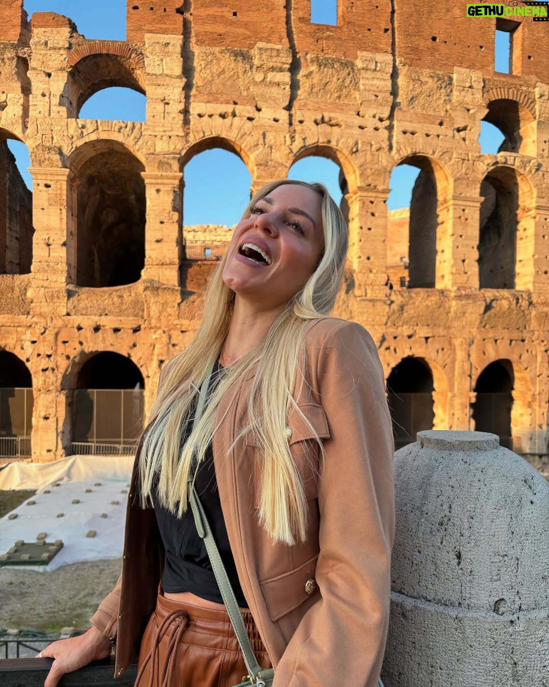 Marcela Ruete - 10.7K Likes -