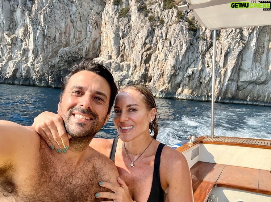 Marcela Ruete - 17.5K Likes - D O C E ā¤ļø A Ć O S
Hoy nuestro aniversario de casados. La mejor decisión que tome en mi vida, el elegirte para siempre ā¾ļø