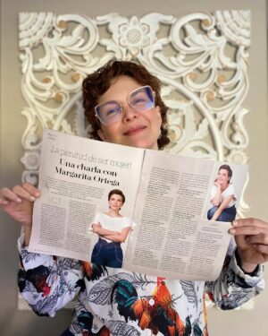 Margarita Ortega Instagram - #mujeres50masconmargaritaortega en la revista Aló. ✨

💫¡Ya llega la segunda temporada! 
💫Encuentra la primera en el canal de YouTube:Mujeres50 conMargaritaOrtega  y aquí, en mi perfil de Instagram. 

🫶🏻Gracias @alodigital @sandrapaolareal @richi1024 

@youtubelatam @instagram