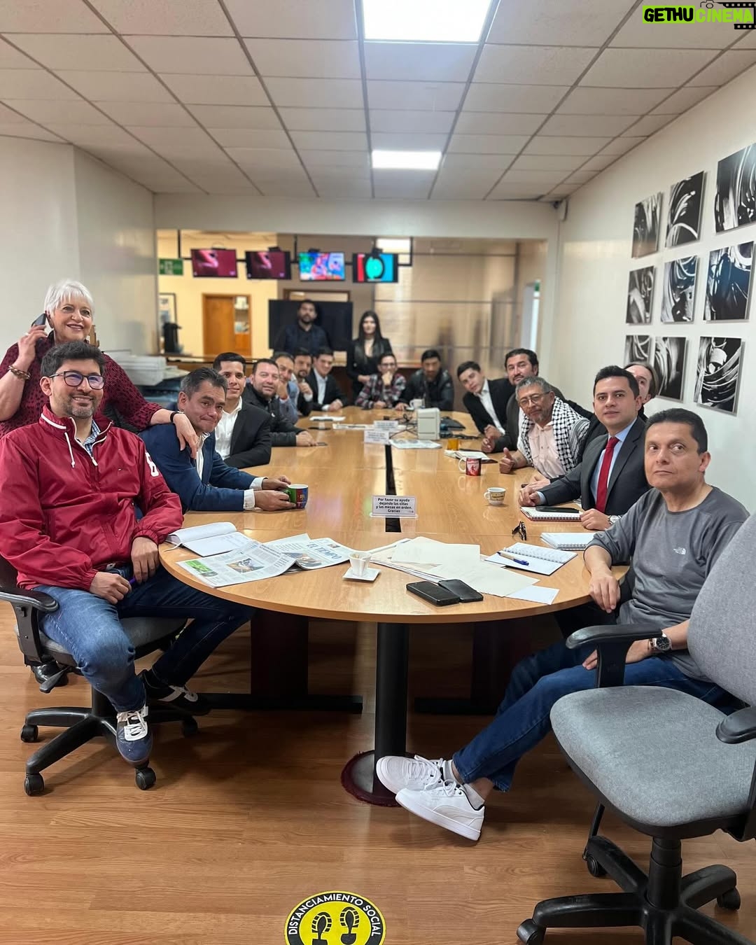 Margarita Ortega - 12.8K Likes - CM& LA NOTICIA.
#porsiempre #gratitud #equipo #cmi @noticierocmi #noticias #periodismo #yamidamat #prensa #odin🐕