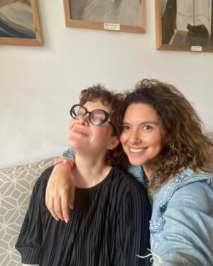 Margarita Ortega Instagram - ¿Cómo no morir de amor por ti? ¡Qué la vida se nos siga pasando así! Te adoro. #amigas @paoovallereporter
#desdesiempre #friends