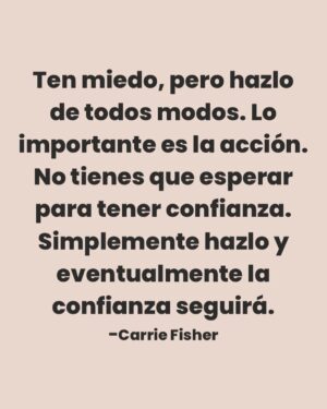 Margarita Ortega Instagram - Y entonces salimos de nuestra zona conocida, segura, que a veces aprieta tanto que nos ahoga, pero estamos tan aparentemente "cómodos" que apenas si nos damos cuenta... Con la panza hecha un nudo, damos el primer paso y enfrentamos el temor, vemos el mundo que hay al otro lado de la calle  y todo cambia. 
El miedo se transforma y aparece tu yo, alegre, satisfecho, con nuevos deseos de asistir a la fiesta de su existencia. 
¿Ya diste ese primer paso? 🌸

Abrazos. 🩷

#margaritaortega #lapalabrería #mujeres50masconmargaritaortega