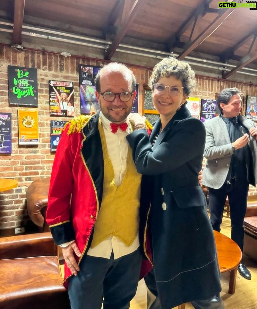 Margarita Ortega - 824 Likes - ¡De principio a fin, un espectáculo inolvidable!
🎪Cuando uno no sabe si reír o llorar. 😳
Gracias a todo el equipo de #circombia ¡Increíble e impecable trabajo!...Reflexionando entre carcajadas.
✨Gracias @danielsamperospina y #danielsamperpizano
☝️Nos quedó faltando nuestra foto querido @quepasamariete
¡Quedan dos funciones, este año, en Bogotá! #imperdible #recomiendo
Hoy es un gran día... y mañana también 🎵