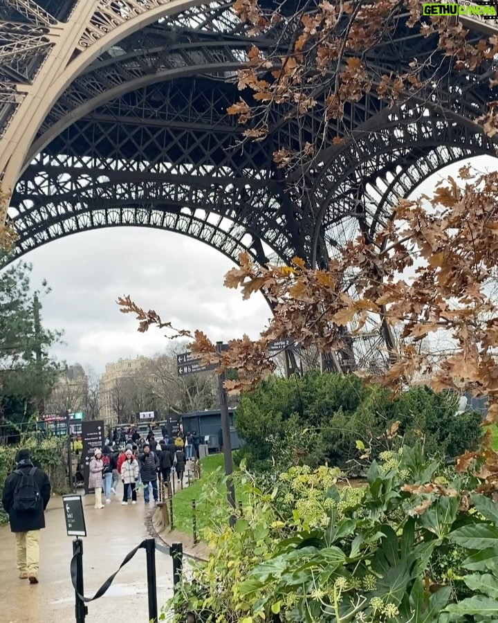 Margarita Ortega - 4.8K Likes - Postalita invernal! 🧣❄️ #paris