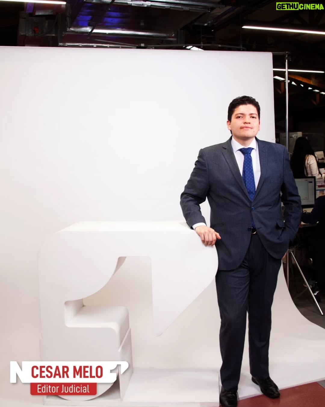 Margarita Ortega - 1.7K Likes - ¡Las #noticias volvieron al #Canal1! 🔴📺 Y lo hicieron con más fuerza que nunca.
El equipo de Noticentro 1 se fortalece con periodistas apasionados, presentadores con trayectoria, editores rigurosos y muchos otros profesionales que día a día construyen información exclusiva y de calidad para ti.
Detrás de cada emisión hay talento, compromiso y vocación por el periodismo. Porque informar no es solo contar lo que pasa, es entenderlo, explicarlo y hacerlo con responsabilidad, en un formato fresco y dinámico.
No te pierdas la Emisión Central de #NotiCentro1 a las 9:00 pm de lunes a viernes, además de varios boletines a los largo del día para que estés informado.
Más información en Canal1.com.co