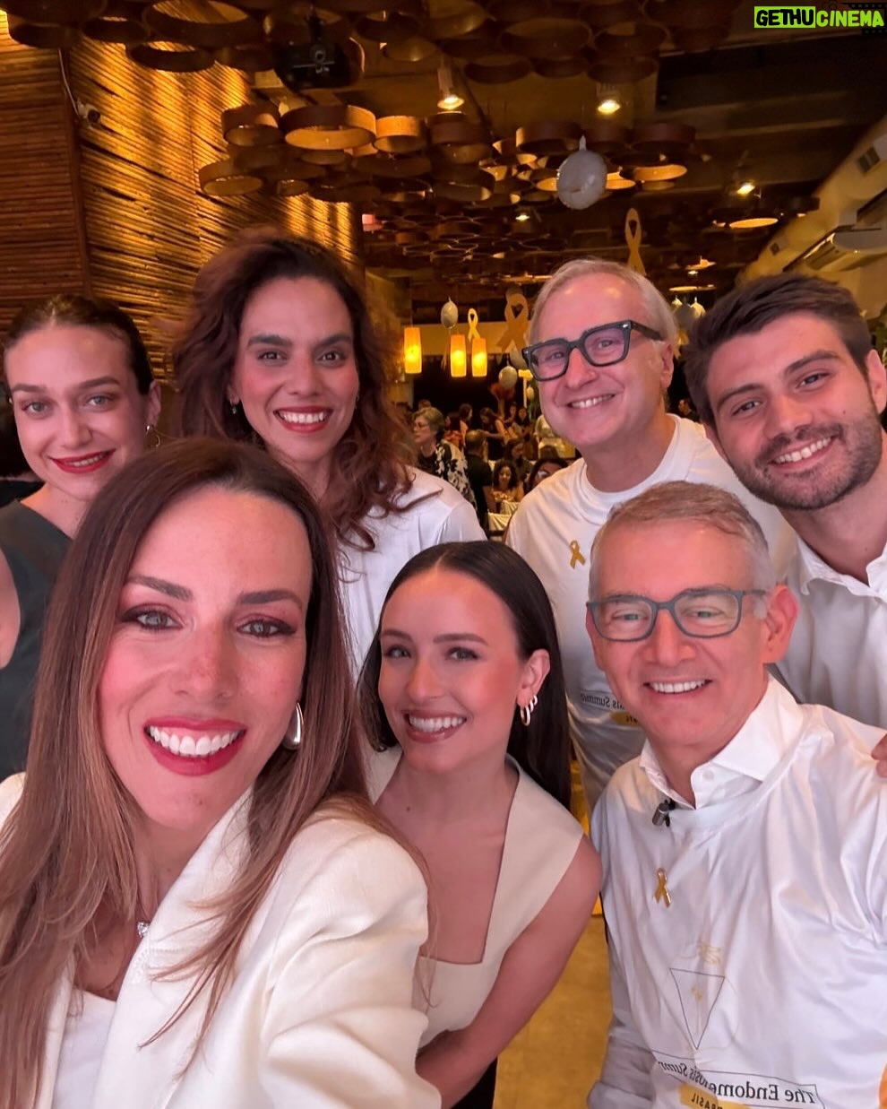 Maria Pinna - 46.1K Likes - O que Cúmplices uniu ninguém separa!!! Obrigada pelo seu depoimento. Tão lindo ver como o tempo passa e você continua com esse brilho que é tão seu… minha “filha”segue maravilhosa gente! @larissamanoela te amo e te roubaria mil vezes… kkkk
Brincadeiras a parte, ontem participei do Endosummit Brasil 2025 a convite do @drmauricioabrao ao lado de outros profissionais renomados na área da ginecologia e de mulheres incríveis que compartilharam histórias e depoimentos diferentes, mas que tinham algo em comum: a força de enfrentarem a endometriose.
Obrigada @drhenriqueabrao @lala.mesquita @drluanaaraujo @endometriosis_surgeon
Dividir minha história e alertar outras pessoas foi gratificante. Agradeço o convite e o carinho de todos!