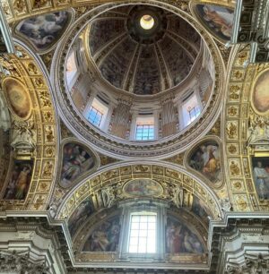 Maria Rueff Instagram - Basílica de Santa Maria Maior 
Roma, Junho 2024
#saluspopuli 
@franciscus 🙏🤍