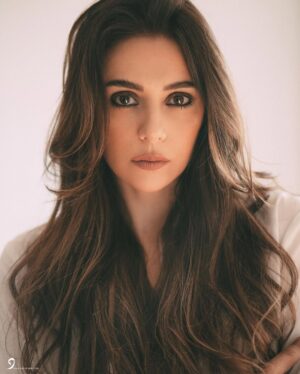 Mariam Hassan Instagram - 🤍🖤

📷 by @danielsalib_photography 🌹