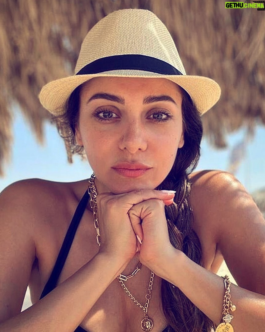 Mariam Hassan - 5.2K Likes -