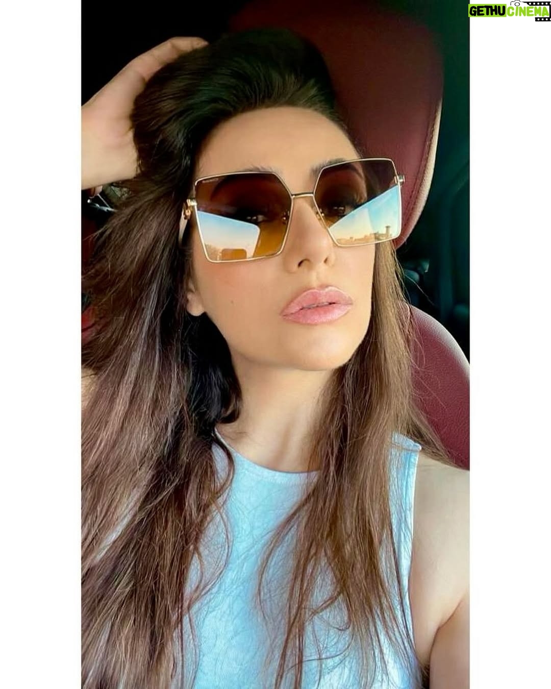 Mariam Hassan - 5K Likes -