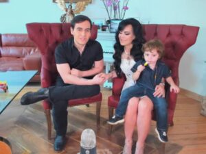 Maribel Guardia Instagram - Hijo, tú amor en mi corazón intacto, mi promesa de cuidar a tu hijo también. En momentos de oscuridad tu luz lo cubre todo. Te amo eternamente.