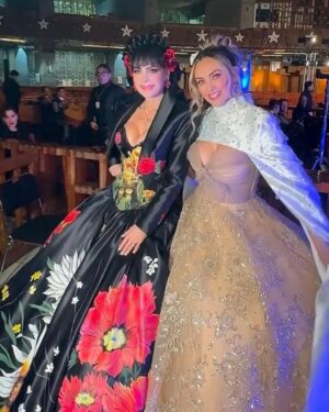 Maribel Guardia Instagram - Ya lista con mis talentosos compañeros para cantarle las mañanitas a la morenita del Tepeyac ❤️✨ #virgendeguadalupe @aracelyarambula @olgatanonofficial @edwinlunat @cristinaeustace  @telemundo