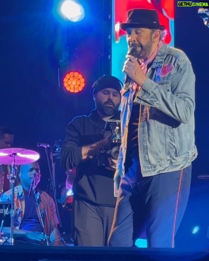 Maribel Guardia - 129.4K Likes - Ayer fui a ver a mi artista favorito el MAESTRO @juanluisguerra me la pasé increíble ♥️ BESOS a #republicadominicana ♥️♥️♥️