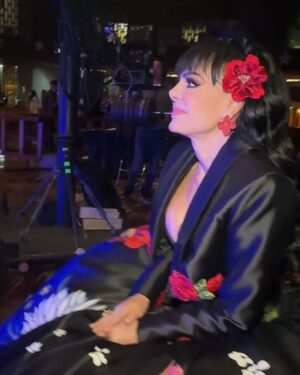 Maribel Guardia Instagram - Ya lista con mis talentosos compañeros para cantarle las mañanitas a la morenita del Tepeyac ❤️✨ #virgendeguadalupe @aracelyarambula @olgatanonofficial @edwinlunat @cristinaeustace  @telemundo