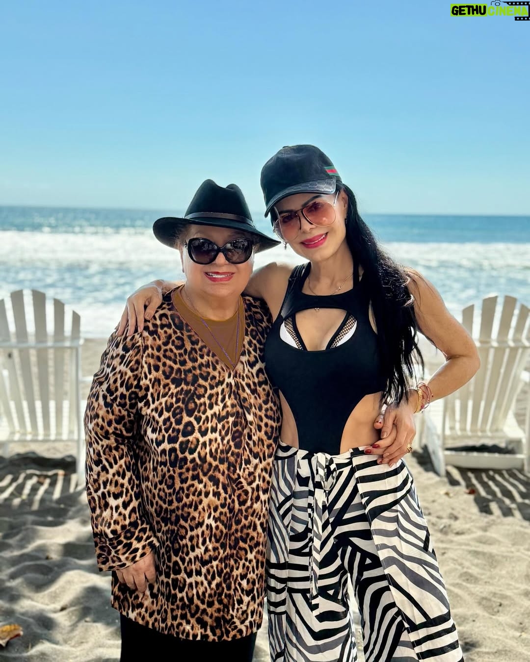 Maribel Guardia - 77K Likes - Mi mamá tenía tres años de no venir al mar después de su quimioterapia. Y su sueño se convirtió en realidad #mar #mama #amor ♥️