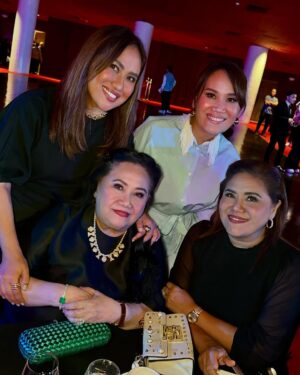 Maricel Soriano Instagram - What a beautiful night celebrating @officialmaricelsoriano’s 60th birthday! So grateful to be part of this special milestone with you, Inay. Love you always! ♥️😘