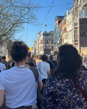 Marieke Elsinga Instagram - Dacht doe ook eens zo’n dump. #maart
1. Smile
2. Pizza, wijn, baby
3. M’n mattie bij The Headliner
4. Zonder team ben je niks
5. Annie’s babyshower
6. Top40 award uitreiken. Ging bijna mis 
7. Juicen met Jip
8. Anouk wint The Headliner
9. Stappenteller en patriarchaat een klap geven bij Feminist March
10. Lentewijn met Eva
11. Voor het eerst in jaren hardlopen