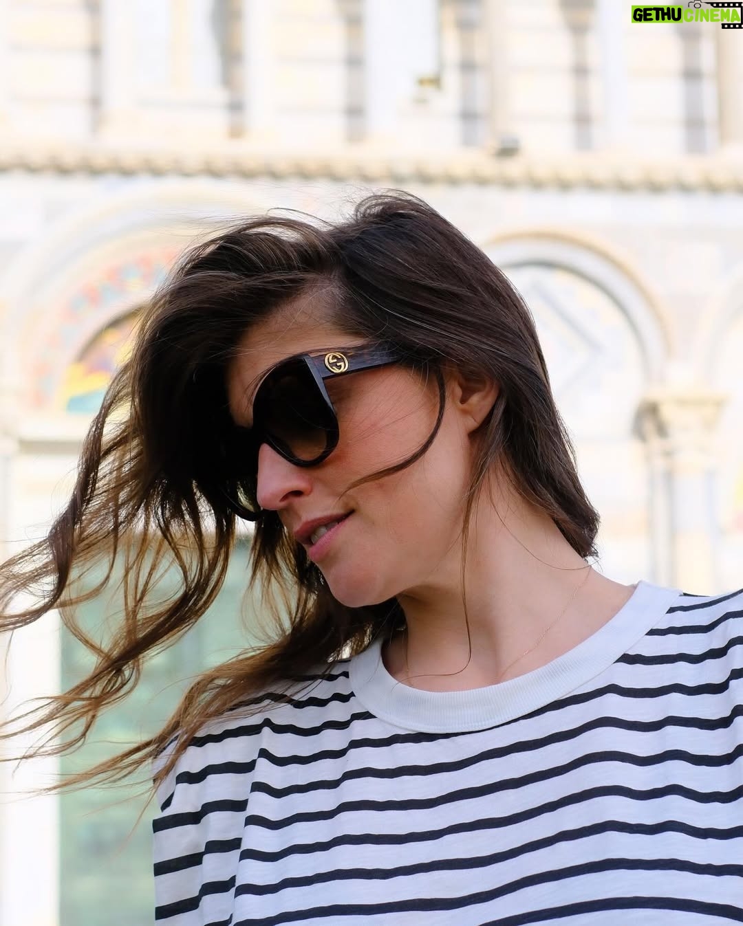 Marieke Elsinga - 22.3K Likes - Pisa. Een drieluik. 🇮🇹
1. Mona Pisa
2. ”Lopen, lopen, lopen”
3. Toren tegenhouden nieuwe stijl