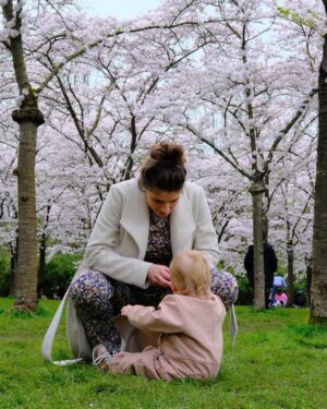 Marieke Elsinga Instagram - Inblenden met de bloesem 🌸