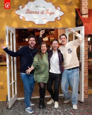 Marieke Elsinga Instagram - Ze zijn ontsnapt! 🎉 Na 95 uur weten Marieke, Domien, Kai en Bram te ontsnappen uit de Q-escape room! 🙌 #Qescaperoom