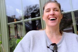 Marieke Elsinga Instagram - Dacht doe ook eens zo’n dump. #maart
1. Smile
2. Pizza, wijn, baby
3. M’n mattie bij The Headliner
4. Zonder team ben je niks
5. Annie’s babyshower
6. Top40 award uitreiken. Ging bijna mis 
7. Juicen met Jip
8. Anouk wint The Headliner
9. Stappenteller en patriarchaat een klap geven bij Feminist March
10. Lentewijn met Eva
11. Voor het eerst in jaren hardlopen