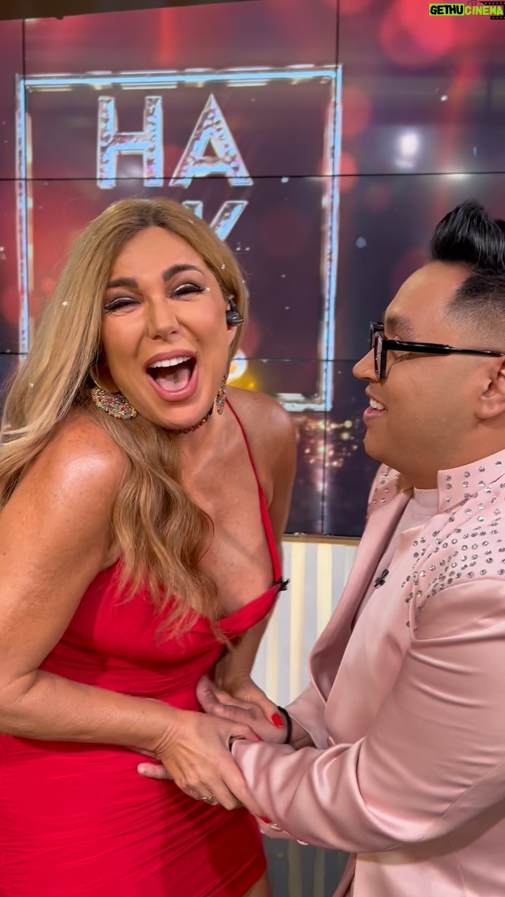 Mariela Viteri - 0.9K Likes - ¿QUÉ PASÓ AQUÍ? 👀 @lazitoec metió en problemas a @marielaviteri, el sol ☀️ del espectáculo 🔥