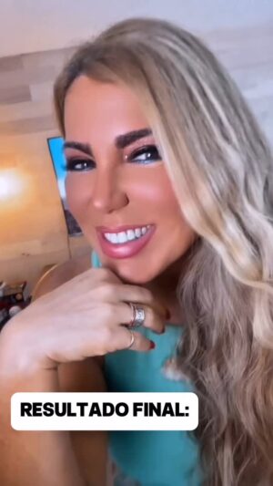 Mariela Viteri Instagram - 🌸Mis compañeras de hoy:

Maquillaje @priscilabustoss y peinado @titin_almeida ✨💕¿Hago más get ready with me?👀 

#Makeup #Grwm #Maquillaje #MarielaViteri