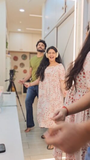 Marina Abraham Instagram - Just Vibe 🤰💫🧿

#couplegoals #trendingnow #creatingmemories #trendingreels #trendingnow #vibe #pregnancy #couplereels #trendingaudio