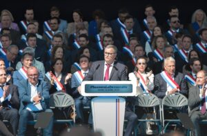 Marine Le Pen Instagram - Jusqu’à la victoire ! 🇫🇷
