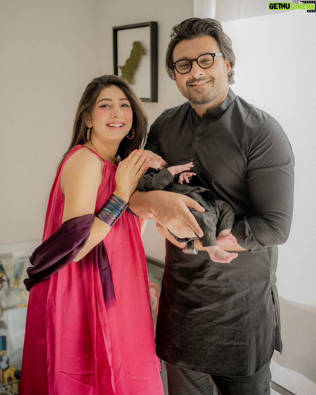 Mariyam Nafees - 75.9K Likes - • Eid Mubarak from me and my boys 🥰🤗
Late to the festivities but made it out of transit before they ended 🥲
(No Eid like the epic Pakistani Eid)
Iz good to be home 🫠
Alhamdulilah for all the joys around us - big adventures, tiny moments, our loved ones, home(s), a beautiful life and this handsome lil bunny 🥹
Hope y’all had a wonderful Eid surrounded by your loved ones, rooms full of laughter and unlimited Sheer Khurma 🌙💌
Fit: @aashkaarofficial 🩷
Shots: @abdulsamadzia
| #AmYam | Eid Mubarak | Eid 2025 | Home | My Boys | MashAllah |
