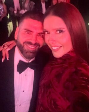 Marlene Favela Instagram - Acompañándote en todos tus momentos felices @sofia_96castro Te amo mi niña que seas muy feliz en tu nueva vida!!!!