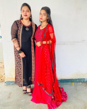 Marshuka Shifana Instagram - What else I Want in life 🥺 You Guys are the best ♥️ You guys made my birthday memorable and Bestest 🥺♥️ Love you both♥️♾ @rijju________ @ashiq_s_ali  and thank you everyone for wishing on my bday 🥰