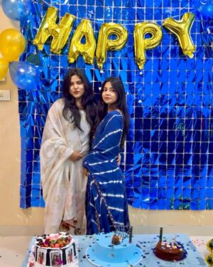Marshuka Shifana Instagram - I have no words to speak 🥺 Had theeee bestttt birthday in my entire life 😍 with full of happy tears 🥺 thank you guys for making it worth and forever grateful ♥️🥺🤗 @rijju________ @ashiq_s_ali 

And thank you for all the wishes and blessings 🥰 

#birthdaypicture #birthday2022 #turning22 #picturepost #instagram #birthdaypost