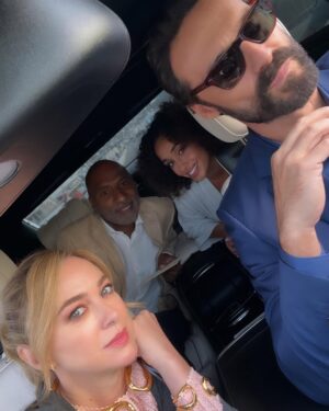 Marta Hazas Instagram - Un poco de miércoles culpable… 
Unas poquitas de esperas en buena compañía para entrar en acción 🎬
.
#culpatuya #Rafaela @primevideoes @pokeepsie_films