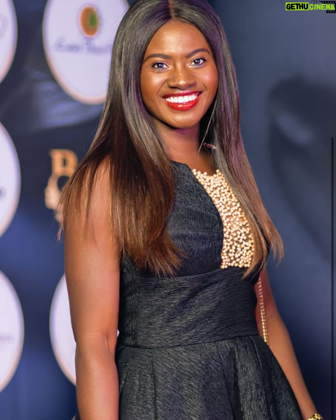 Martha Ankomah - 17.7K Likes - Last weekend @vibrant_skin_care_ we were awarded the best product discovery of the year. Thank you so much @ghanabeautyawards_official for recognizing and acknowledging our hard work. We are truly grateful. On this note we want to say a huge thank you to you our customers for patronizing our products and supporting us. We appreciate you a lot. Happy weekend.