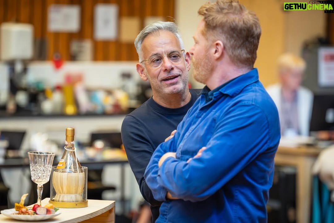 Martha Plimpton - 13.9K Likes - "I want to live in this room! I want to live in this god damn room!" What an honor it is to be in the rehearsal room with this group working on Sondheim & Ives Here We Are at the @nationaltheatre. Pinch me!
