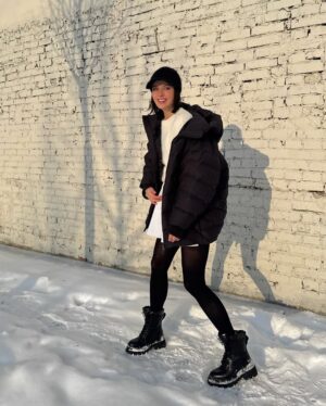 Marusya Klimova Instagram - Как я рада, что снова наступила весна ❄️☃️🌨️

Когда уже убрала все зимнее и снова достала, но ботинки от @jogdog.official, кажется, буду носить все сезоны подряд, уж очень они мне нравится, летом сделаю дырочки для проветривания))) 🙂