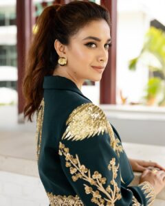 Actress Masaba Gupta HD Photos and Wallpapers October 2025
