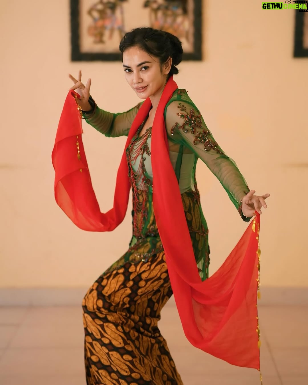 Masayu Anastasia - 2.8K Likes - Rehearsal HANDINI #pakutanahjawamovie #pakutanahjawa #masayu