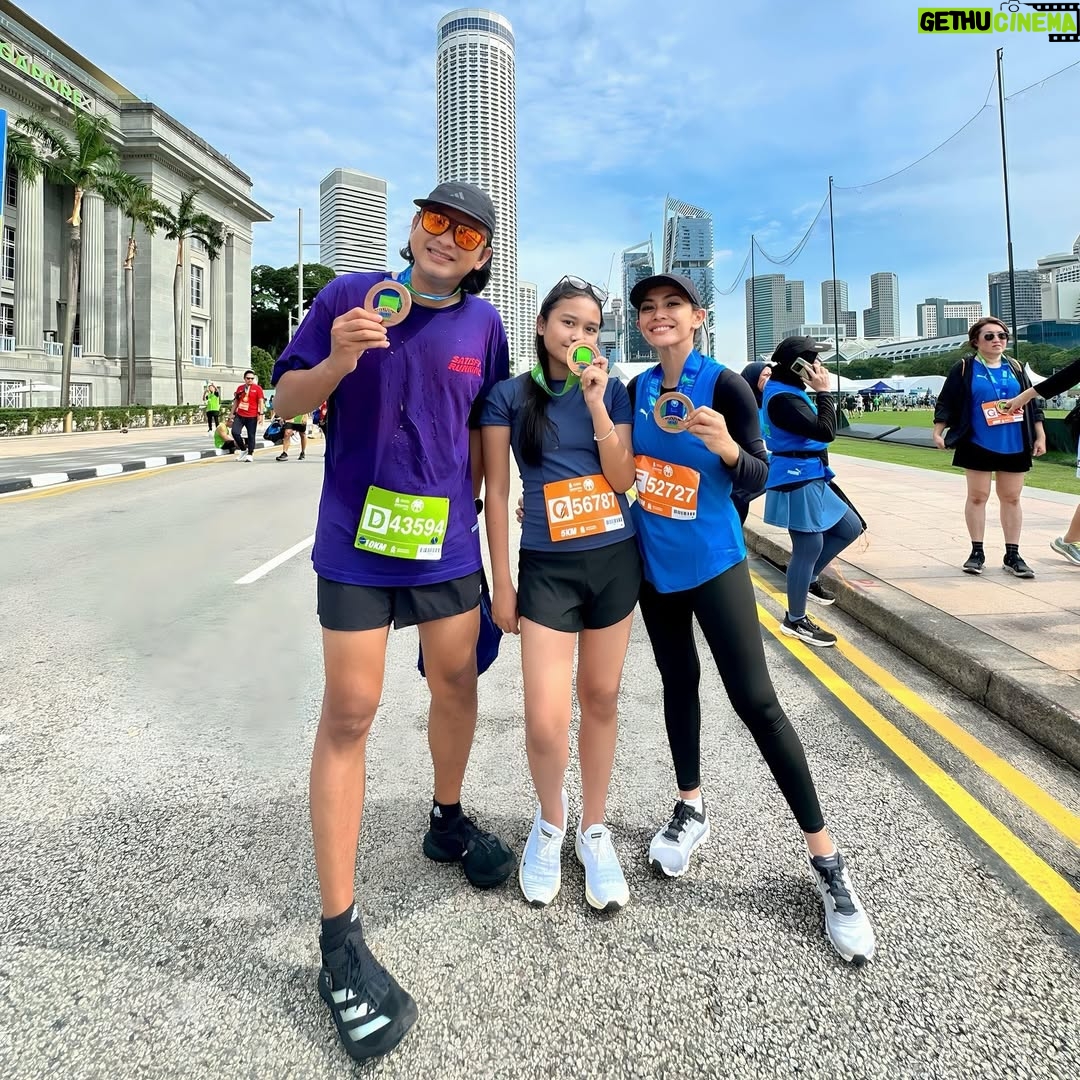 Masayu Anastasia - 2.7K Likes - iseng iseng tadi pagi olahraga di sekitaran dukuh atas sambil cari sate kikil ..🏃🏻♀️🏃🏻♂️➡️🏃🏻♀️➡️
#scsm2024
#familyfinisher
@sgmarathon