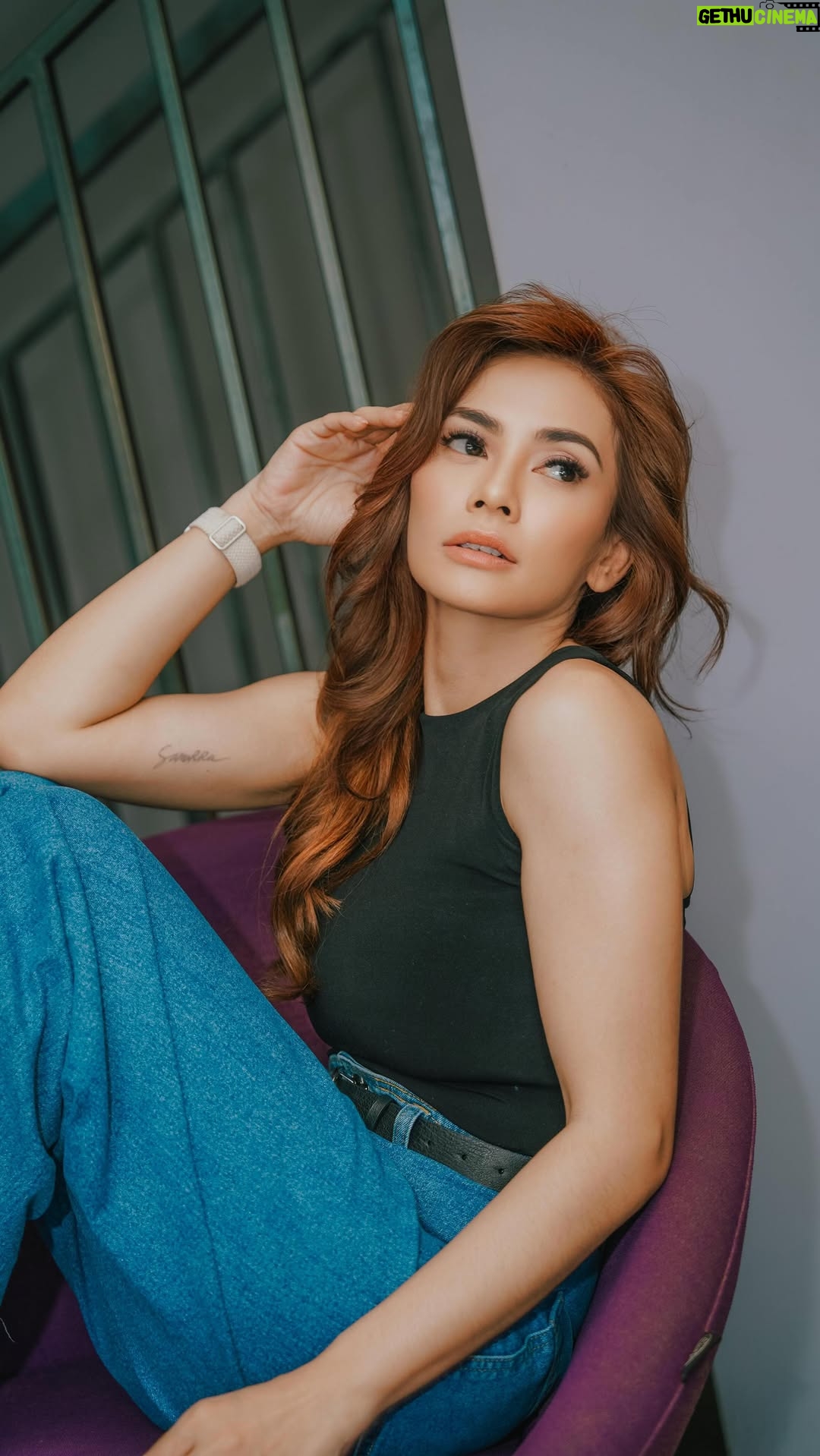 Masayu Anastasia - 2.7K Likes - Note to self: I love you!
REMEMBER.. You were born to be real, not to be perfect 😊
•
💄 : @gintingsmakeup
📸 : @andrwphotos @andrwidi