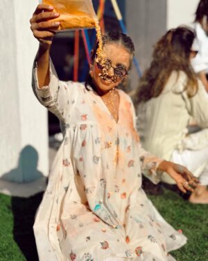 Masoom Mehta Instagram - Holi is a feeling. And what a feeling to pass down to my babies. 🍡💃🏽
