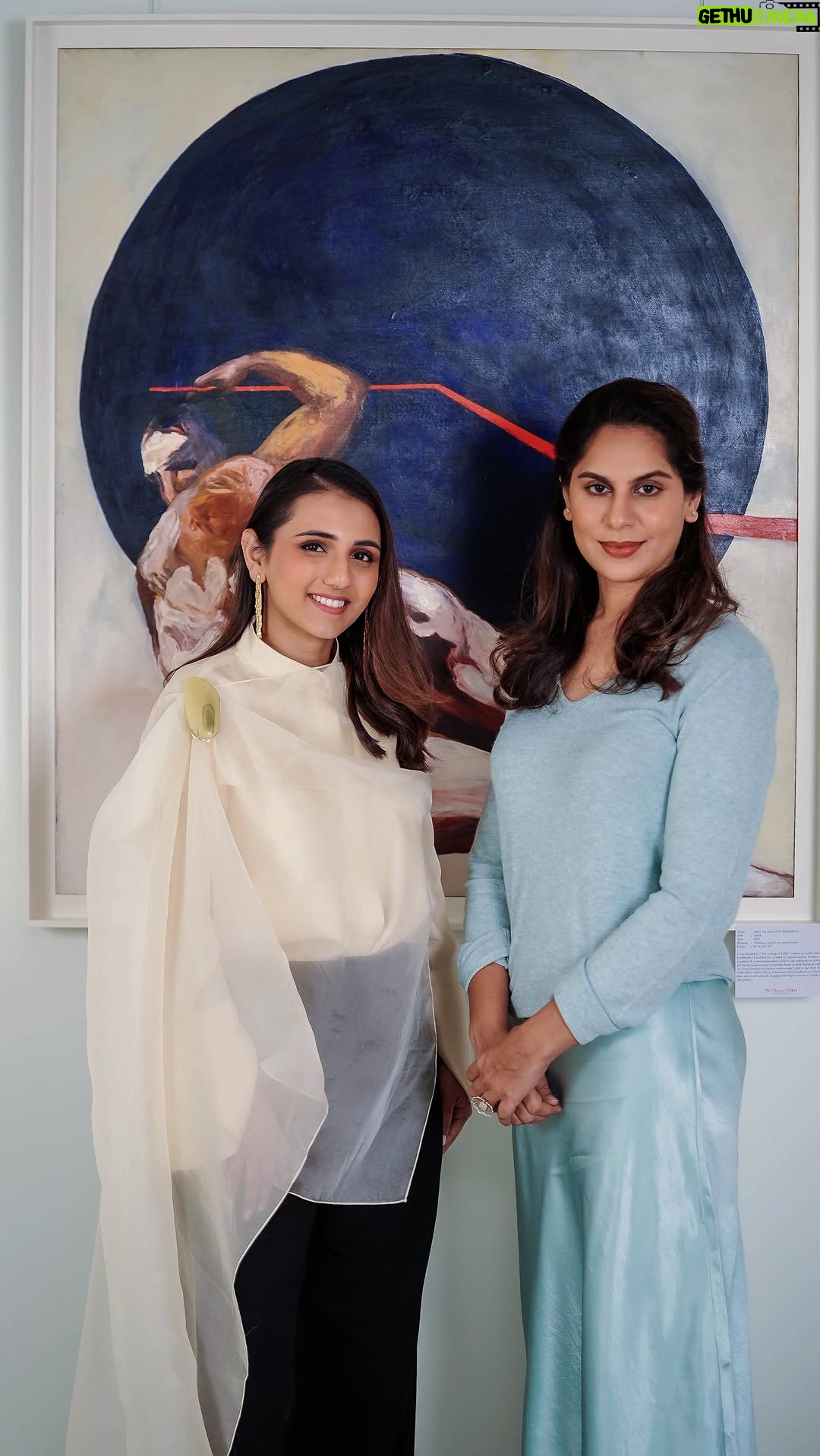 Masoom Mehta - 56.9K Likes - In this episode of The Masoom Minawala Show, I sit down with Upasana Kamineni—entrepreneur, mother, and vice chairperson at Apollo Hospitals—for one of the most honest conversations I’ve ever had about balance, ambition, financial independence, and motherhood.
We talk about quarterly life reviews, egg freezing as freedom, and what it really means to show up for yourself while showing up for your family.
This one is for every woman who’s ever felt overwhelmed, torn between roles, or unsure if she’s doing enough.
Spoiler: you are.
But there is a better way—and Upasana breaks it down beautifully.
Watch now—link in bio.
#TheMasoomMinawalaShow #UpasanaKamineni
Outfit: @richakhemkalabel 🫶🏼
Earrings: @kirathelabel ✨
Location: @thecharcoalproject Hyderabad ❤️